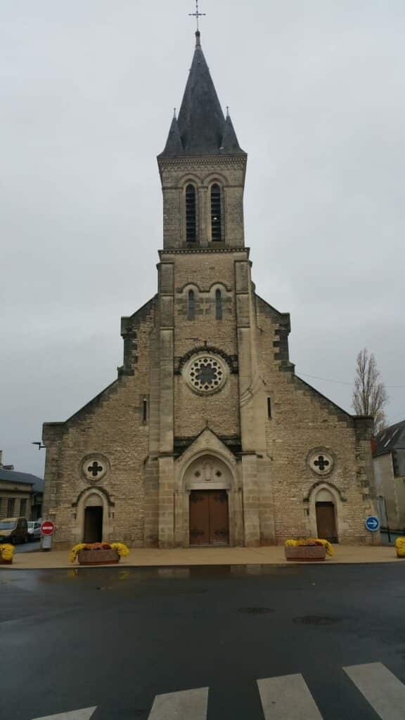 Église Neuville-de-poitou (Notre-dame)