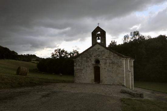 Église Notre Dame À Notre Dame D’aurilhac