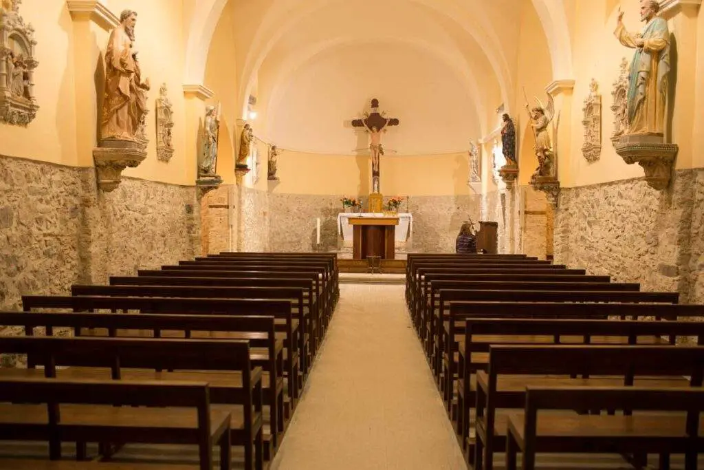 Église Notre Dame Des Fournials