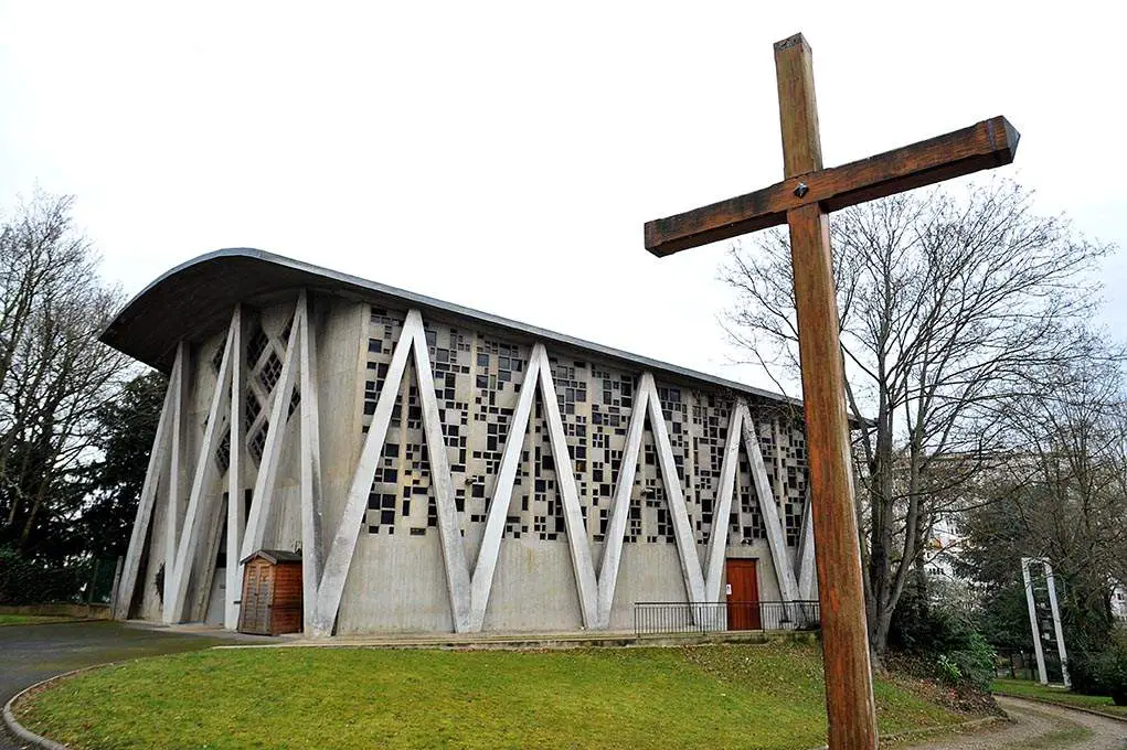 Église Notre Dame D’espérance (Grand Vaux)
