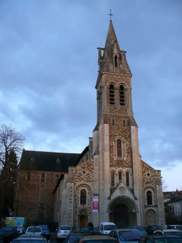 Église Notre Dame Du Pré