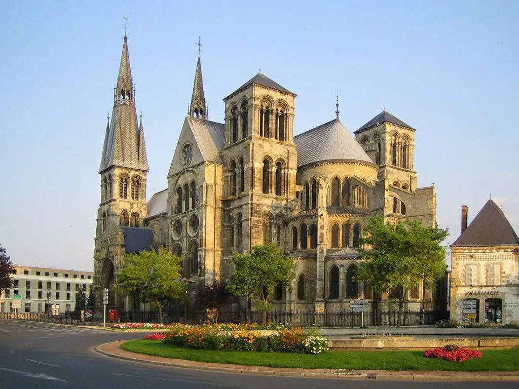 Église Notre Dame En Vaux