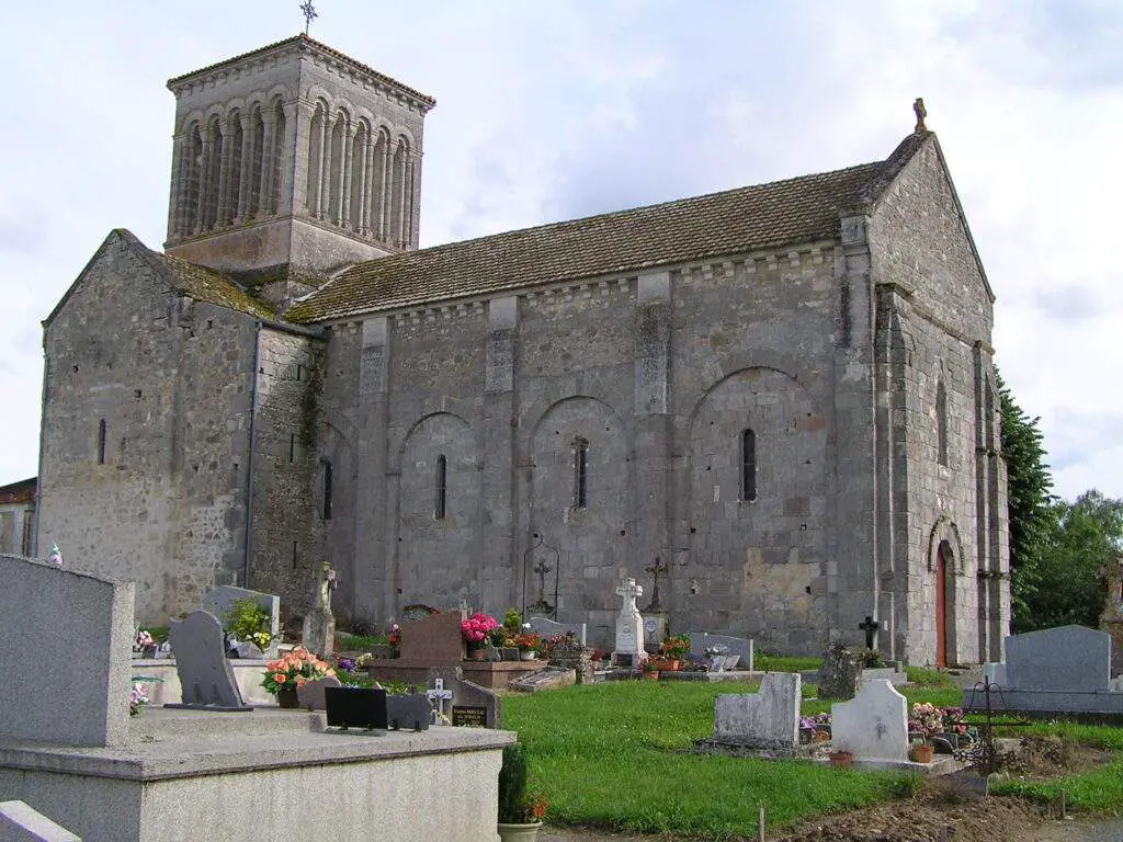 Église Passirac : Saint-pierre