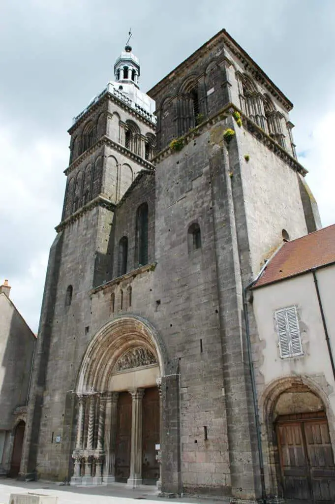Église Saint Andoche