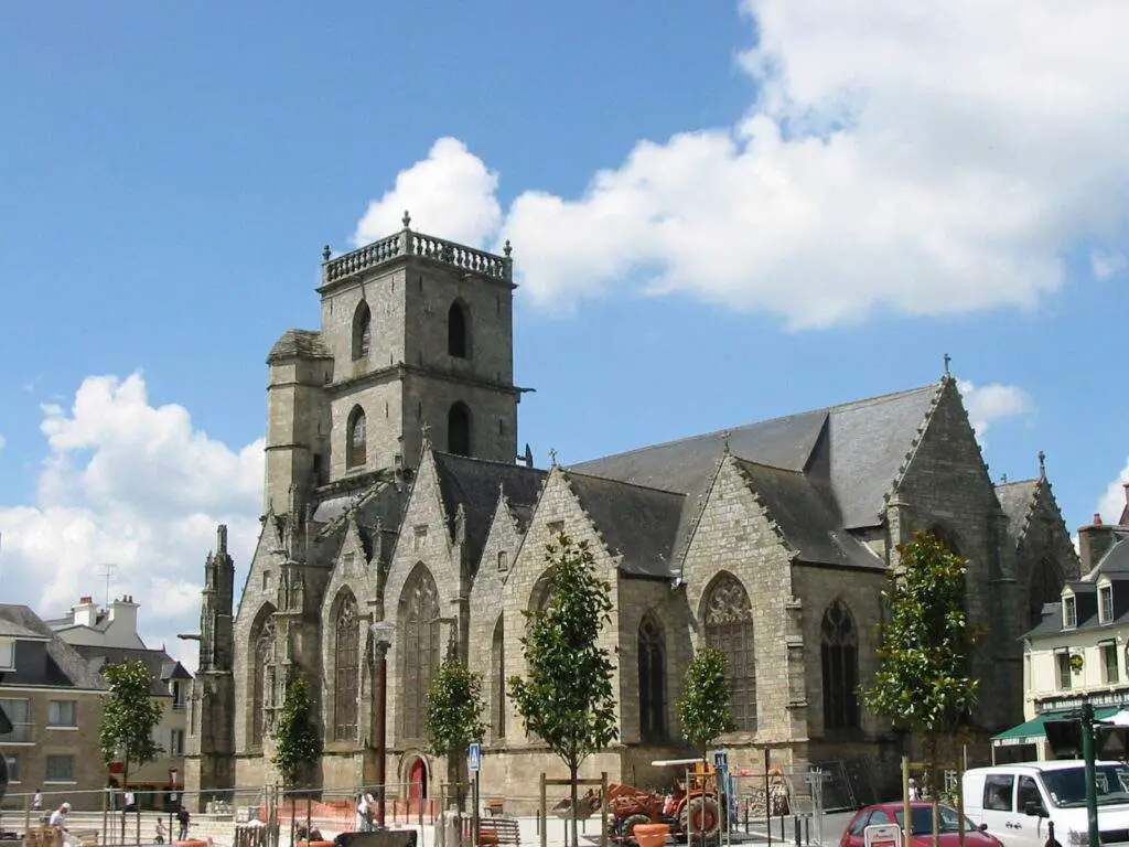 Église Saint-armel (Ploermel)
