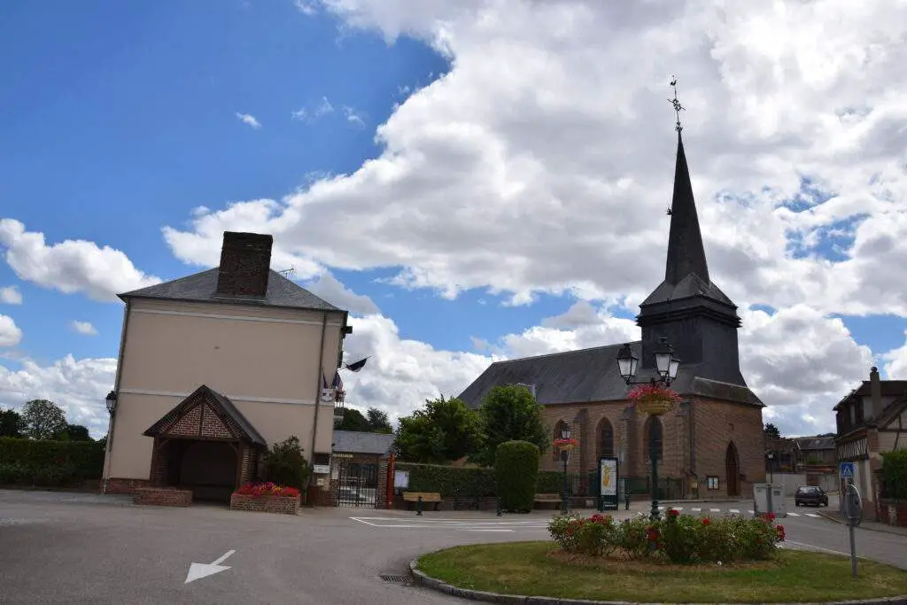 Église Saint Aubin (St Aubin En Bray)