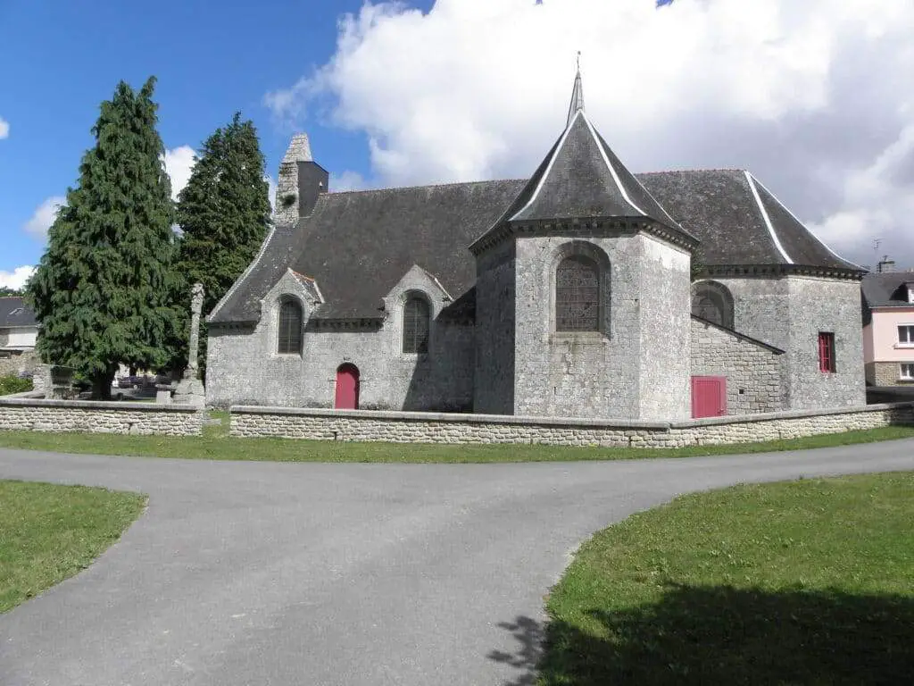 Église Saint Caradec