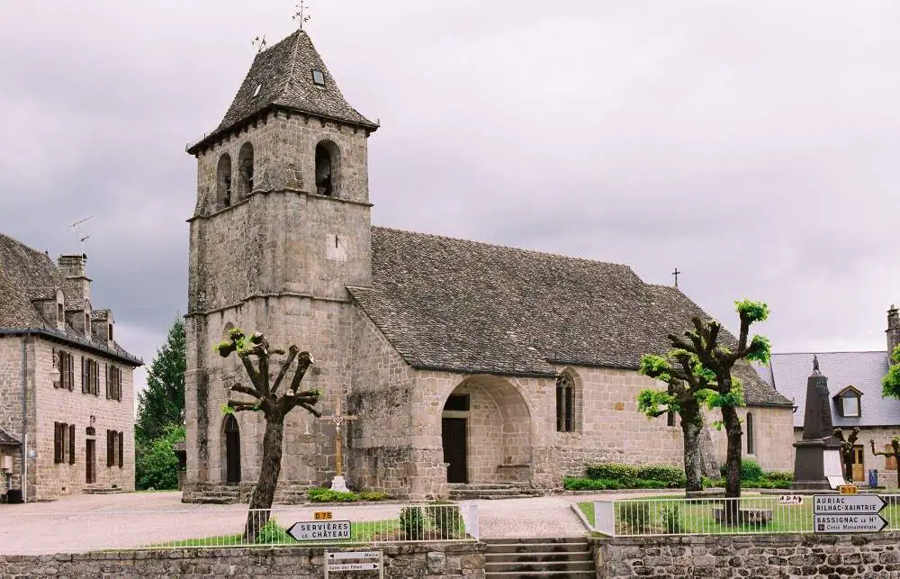 Église Saint-étienne (Darazac)