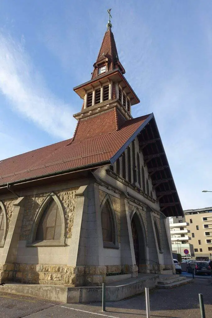Église Saint-etienne (Saint-étienne Du Pont-neuf)