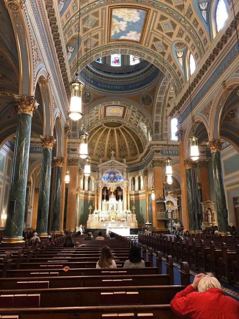 Eglise (Saint Jean-baptiste)