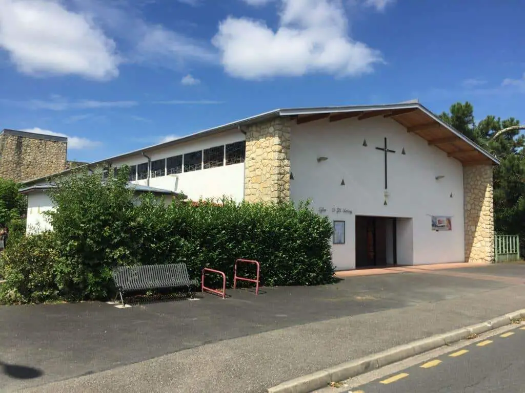 Église Saint Jean Marie Vianney