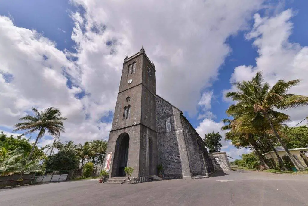 Église Saint Julien À Saint Julien