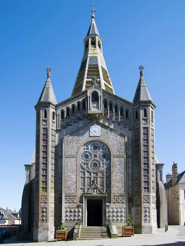 Église Saint Julien (Domfront)