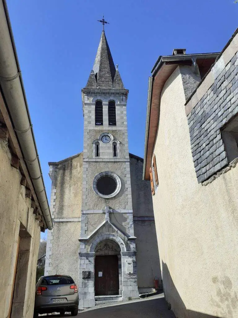 Église Saint Laurent à Portet