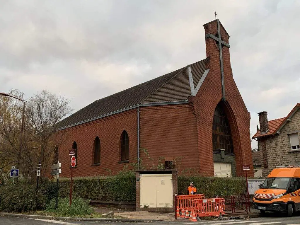 Église Saint Louis de Bondy