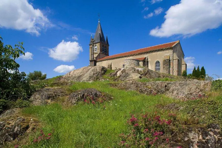 Église Saint Marcel (De Quinssaines)
