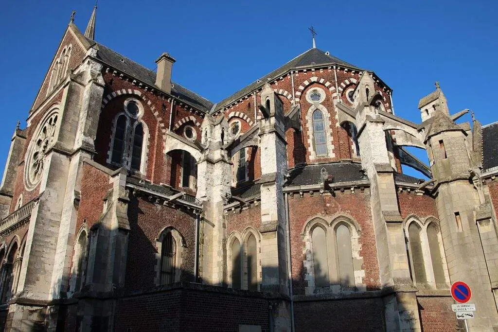 Église Saint Pierre À Elinghen