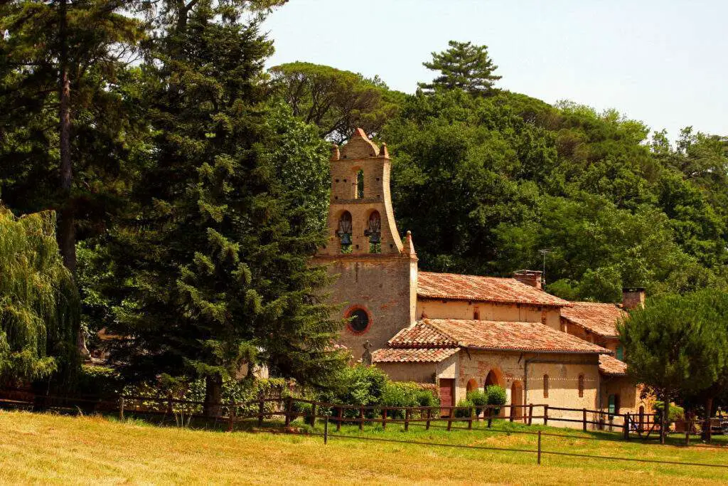 Église Saint Pierre à Saurs