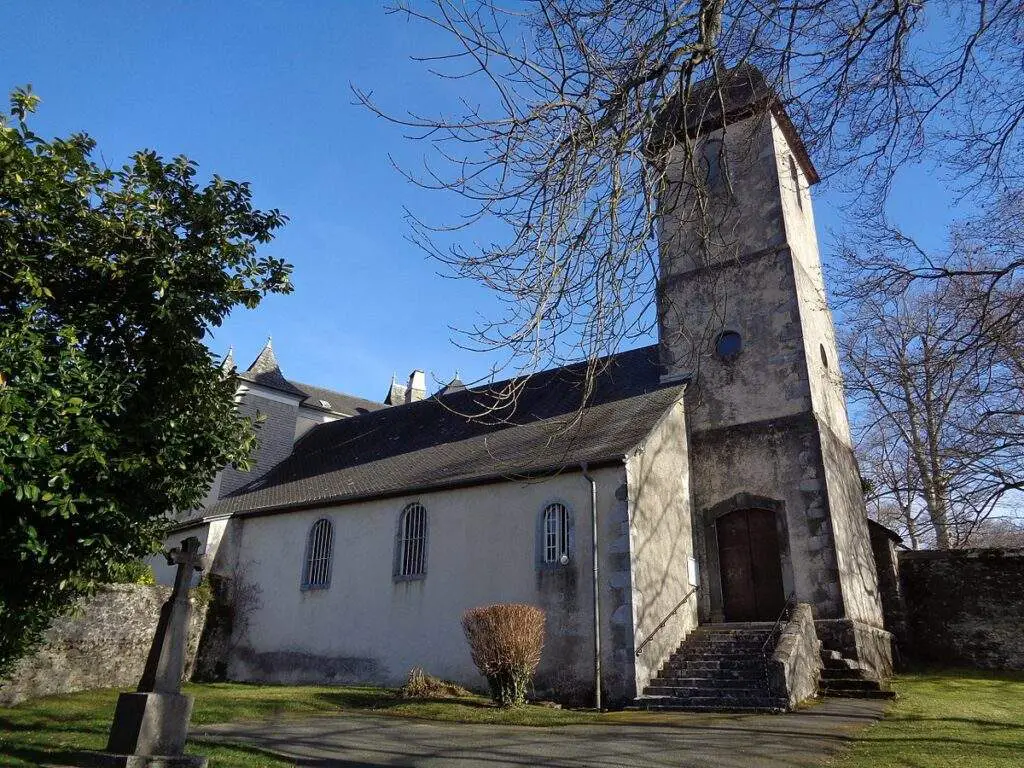Église Saint Pierre À Sévignac