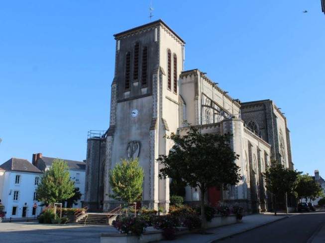 Église Saint Pierre Aux Liens (Frossay)