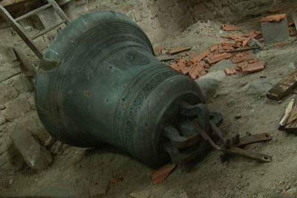 Église Saint Pierre (Champ de La Pierre)