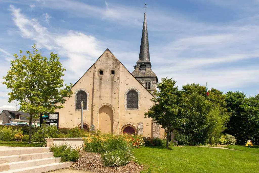 Eglise Saint Pierre (Église D’azé)