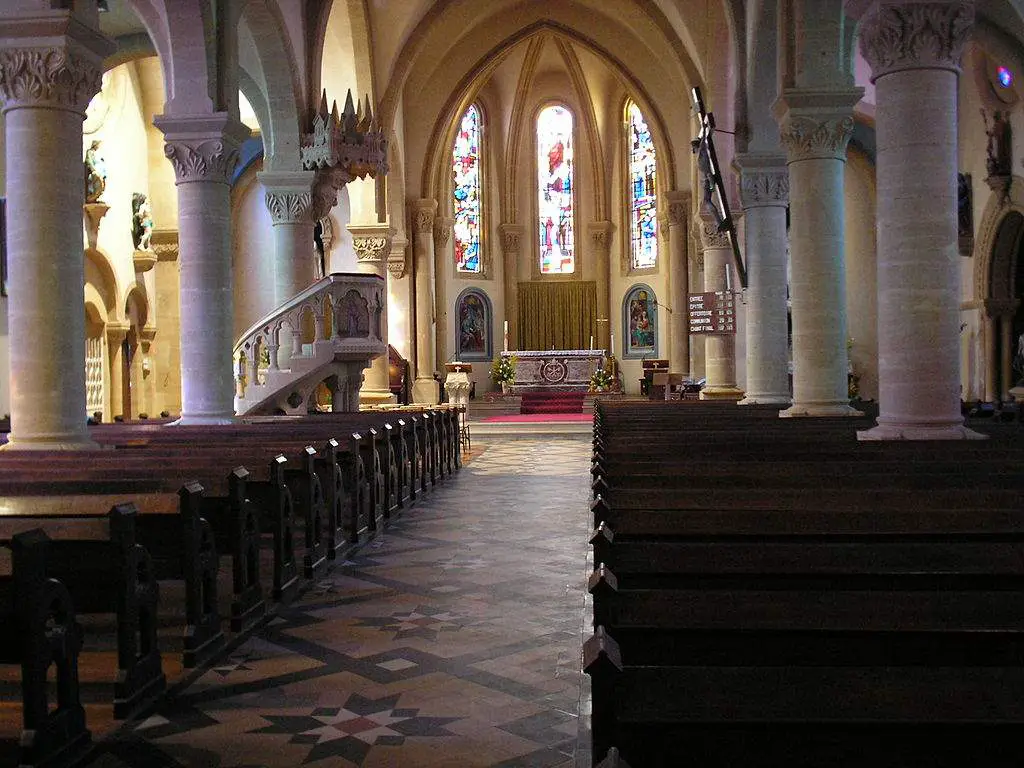 Église Saint Pierre
