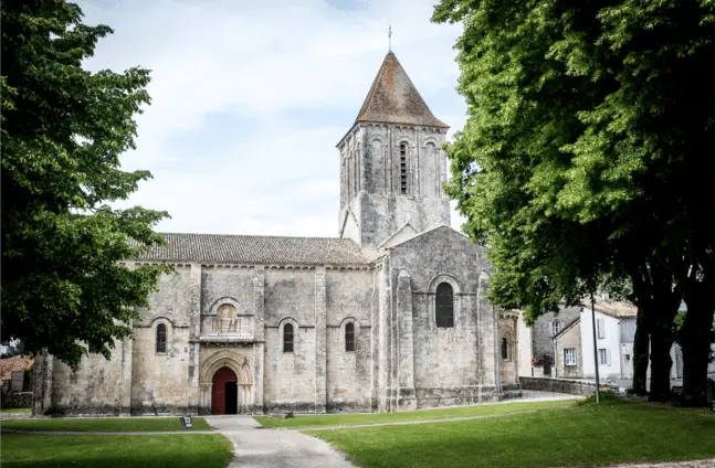 Église Saint Pierre
