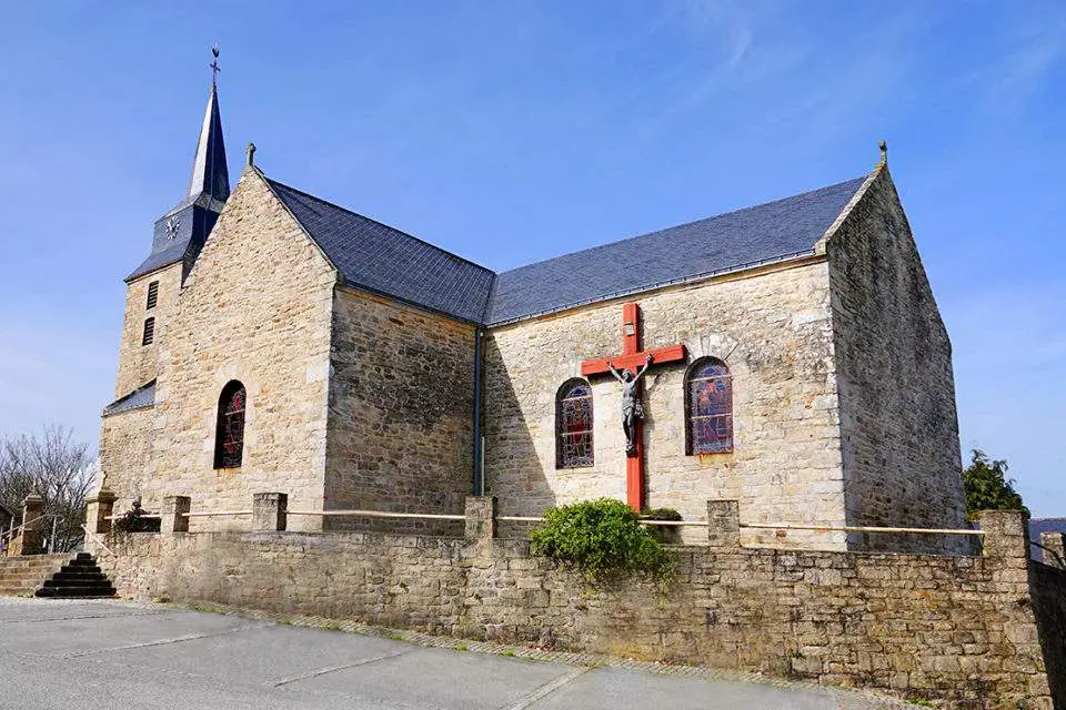 Église Saint-pierre (Monterblanc)