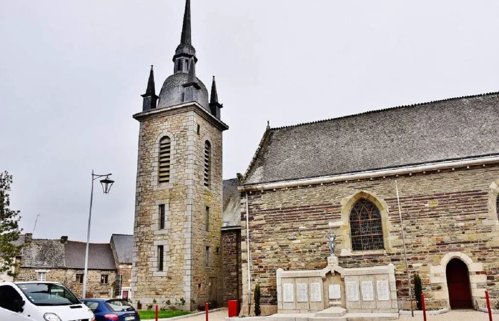 Église Saint-pierre (Neant-sur-yvel)
