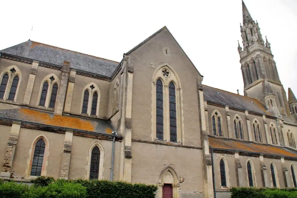 Église Saint Pierre