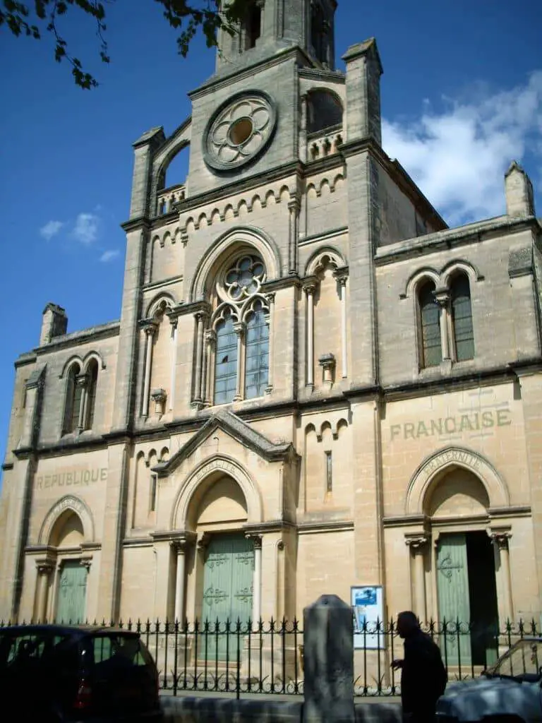 Église Saint Saturnin