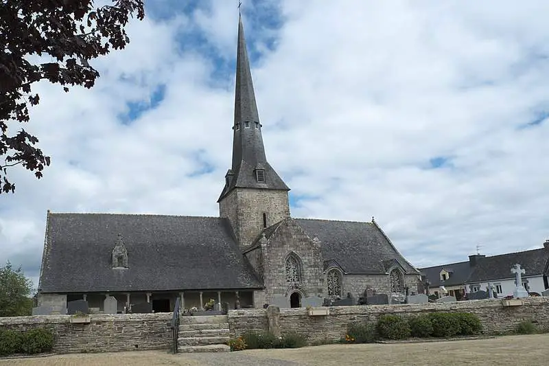 Église Saint-trinité (Calan)