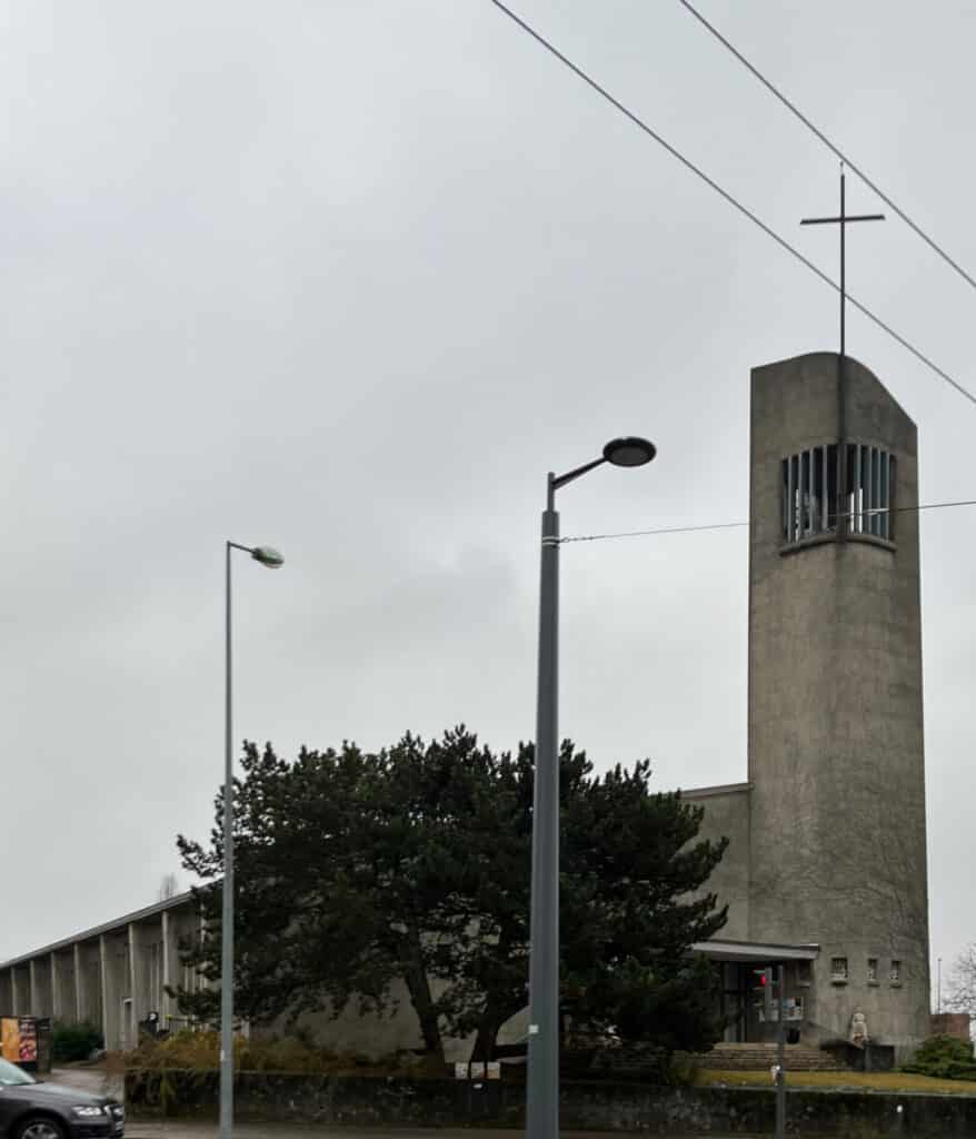 Église Sainte Bernadette
