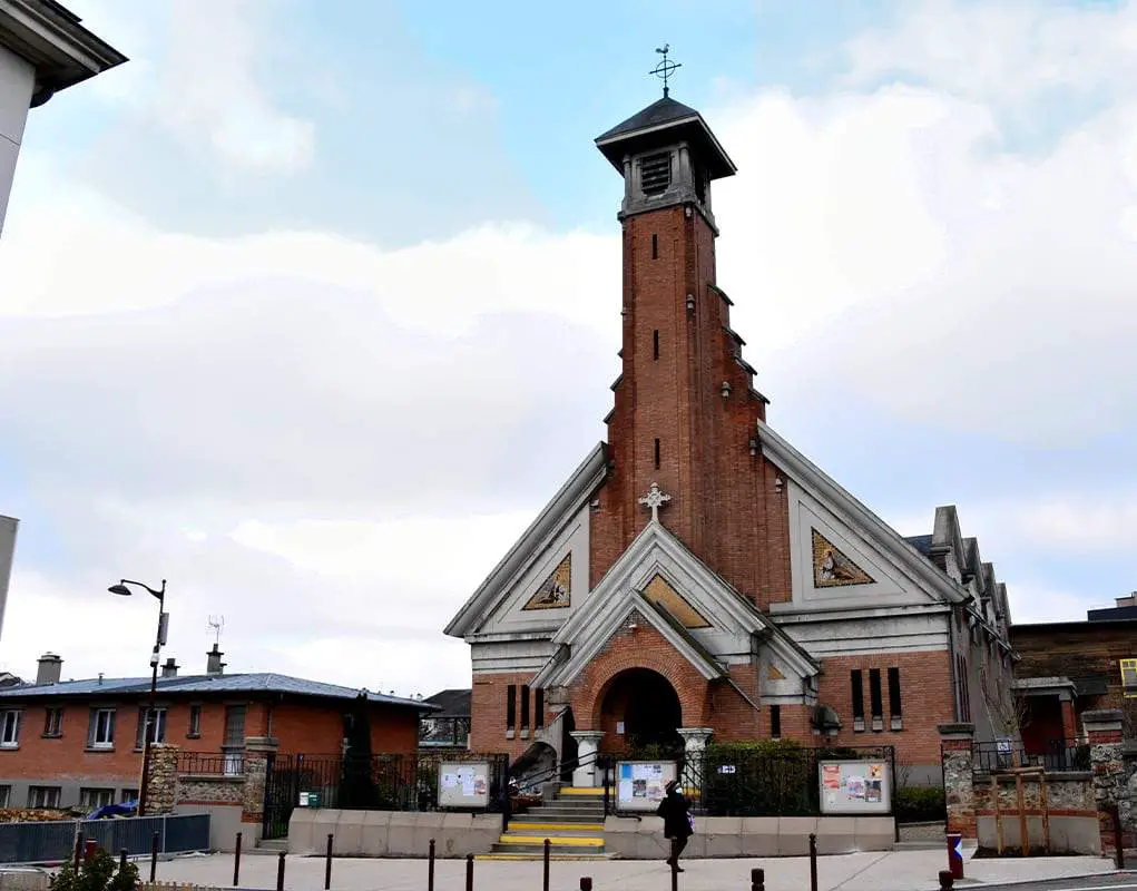 Église Sainte Bernadette