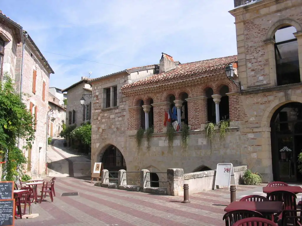Église Sainte Foy À Sainte Foy de Penne