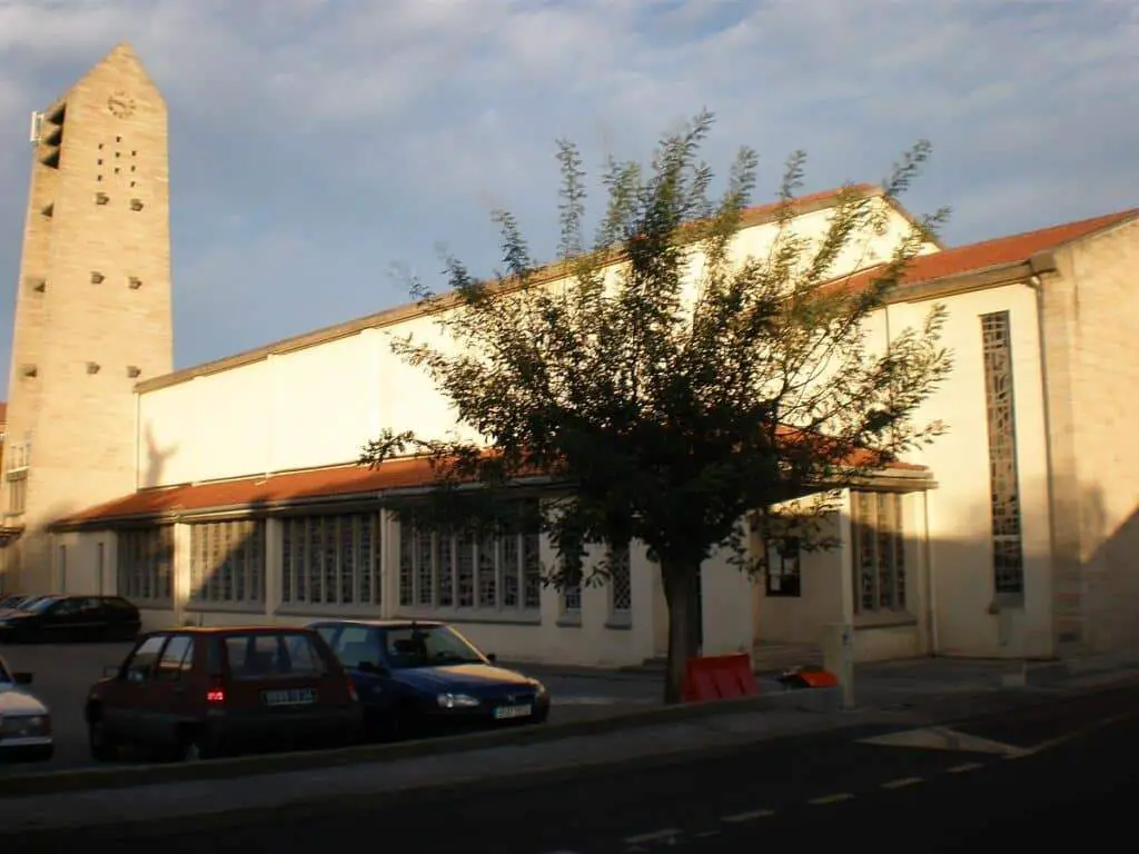 Église Sainte Jeanne D’arc