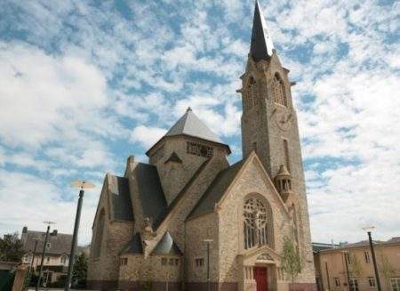 Église Sainte Thérèse de L’enfant Jésus