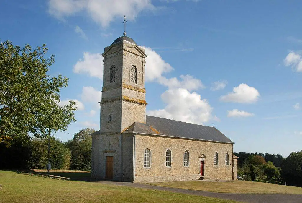 Église Sainte Trinité (Chênedouit)
