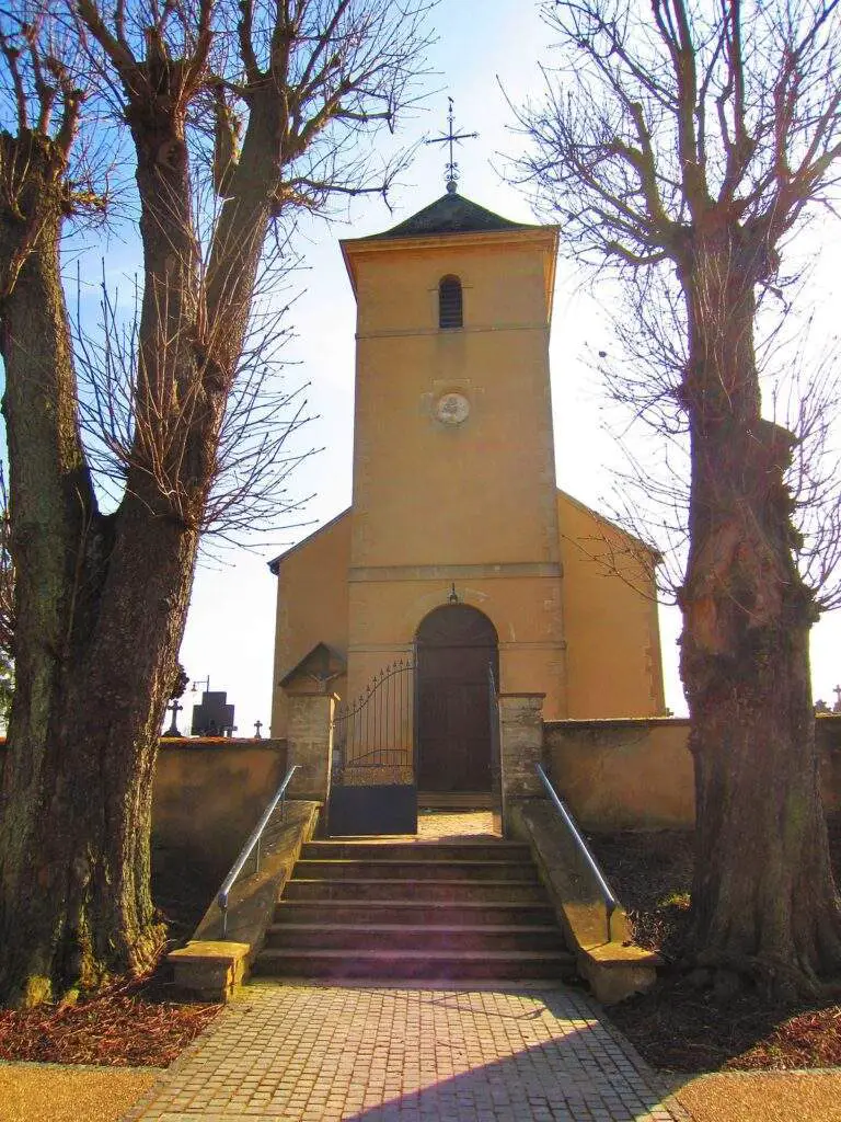 Église Saints Pierre Et Paul