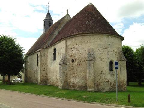 Église Saints Pierre Et Paul
