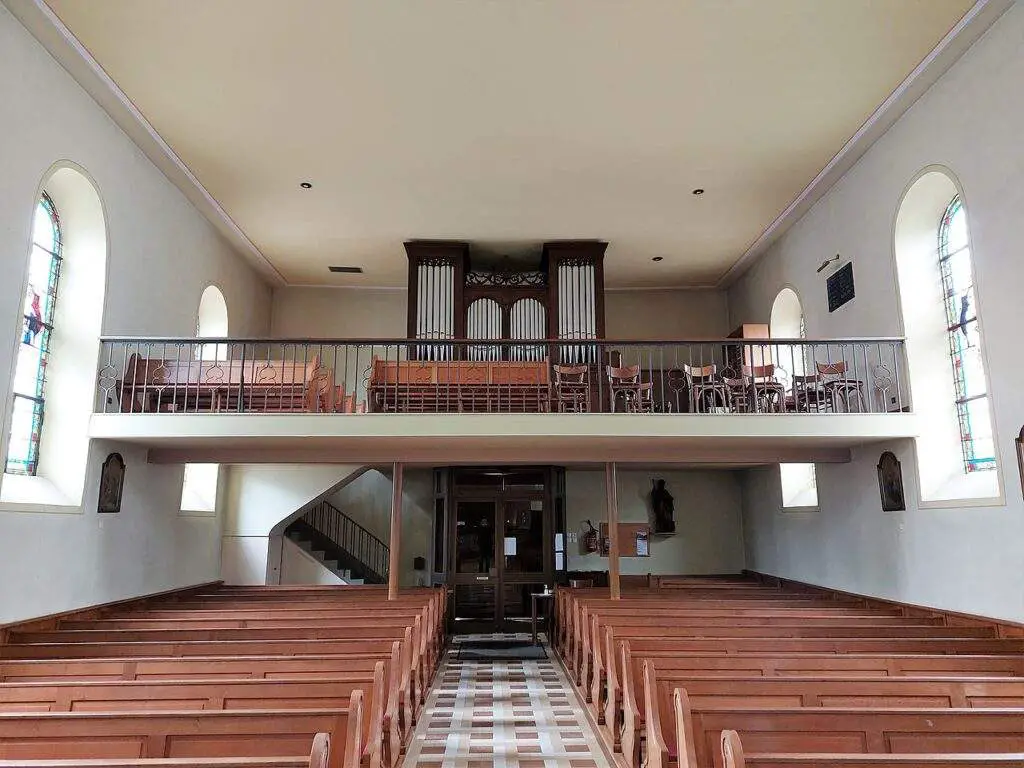 Église Saints Pierre Et Paul