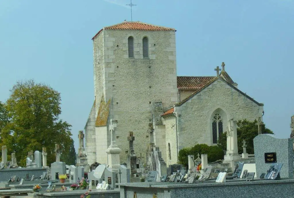 Église Salles-de-barbezieux : Saint-jacques
