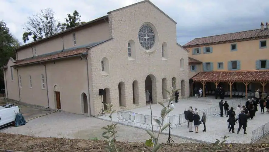 Église Serres-sur-arget (Saint-pierre)
