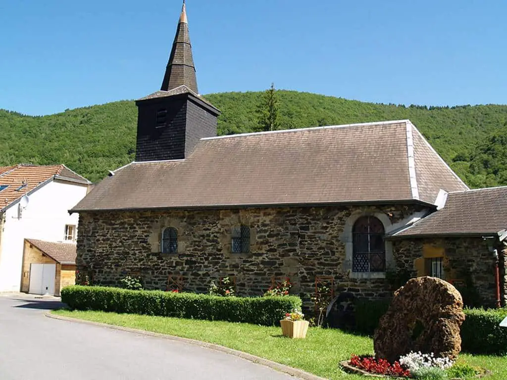 Eglise (St Pierre)