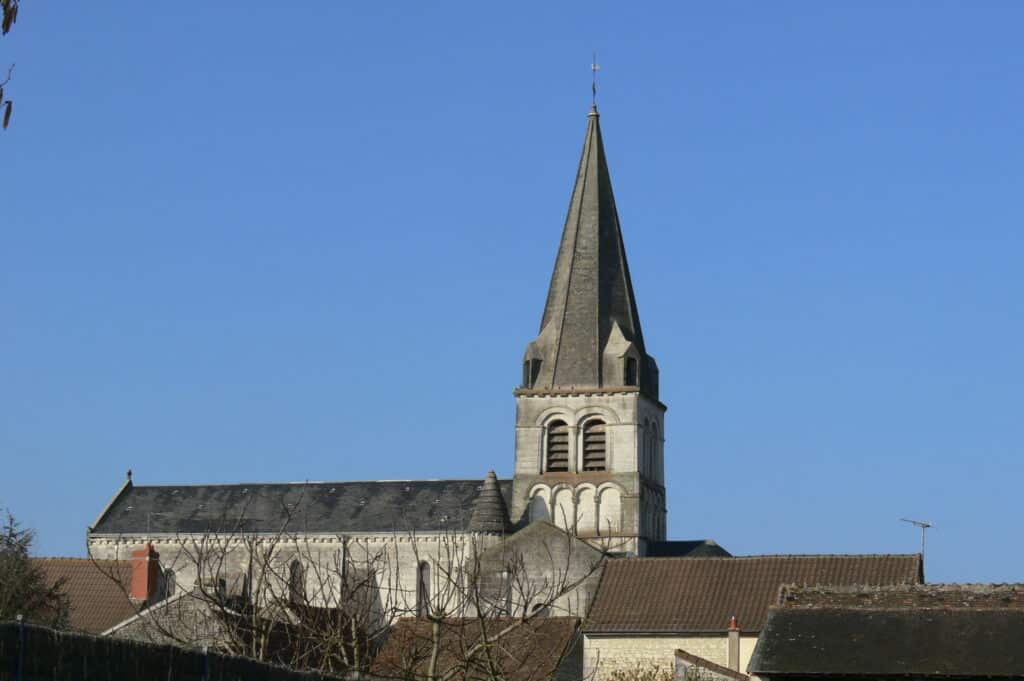Église Thuré (Saint-pierre)