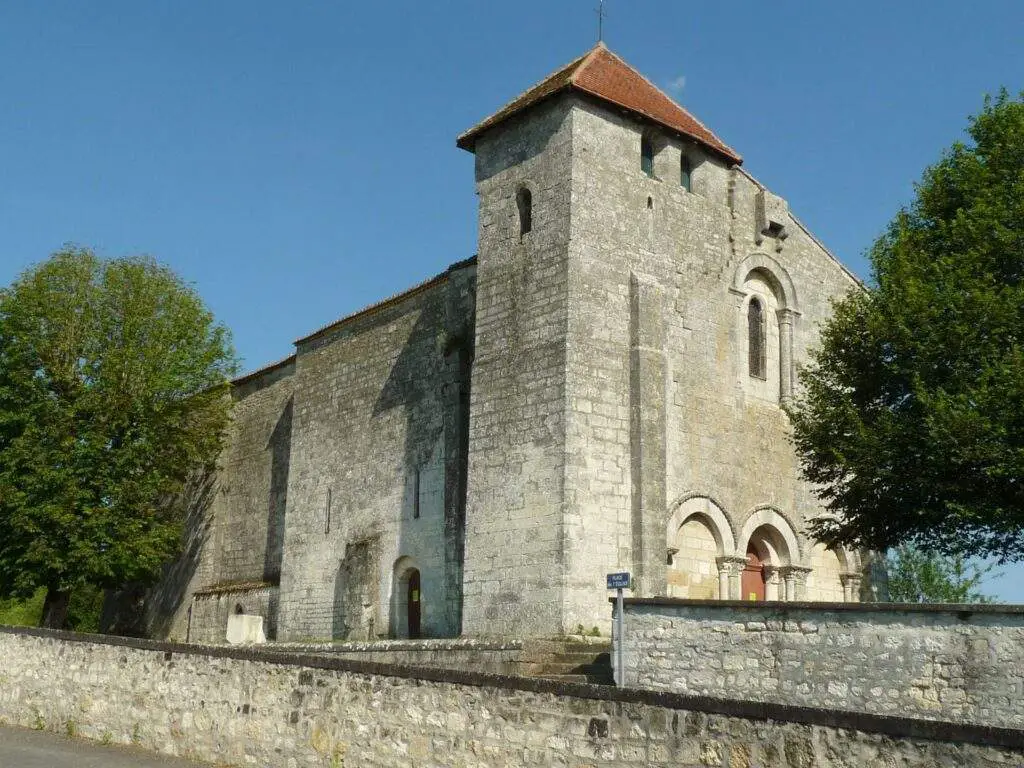 Église Touvre : Sainte-madeleine
