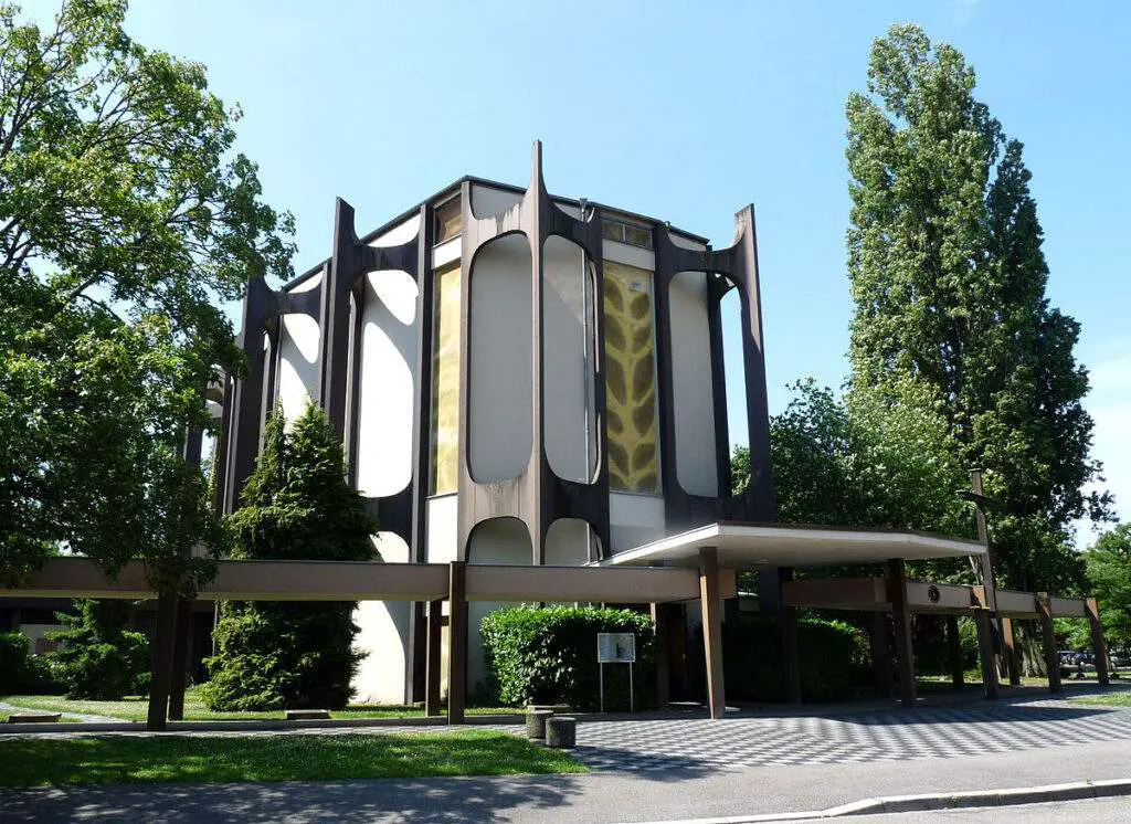 Église Très Sainte Trinité