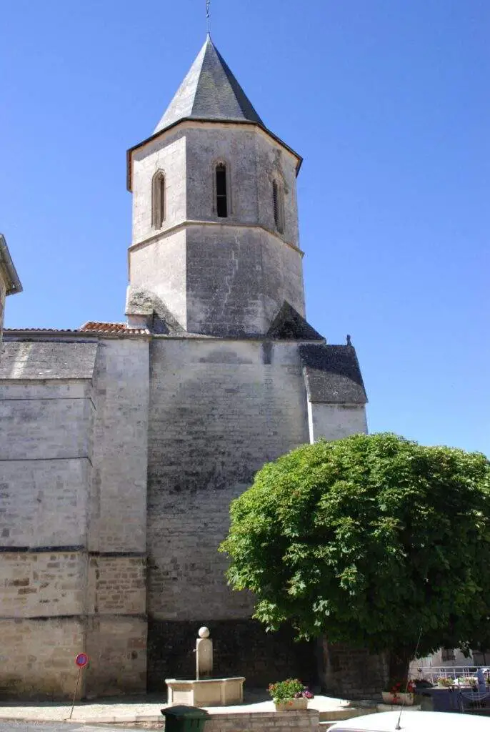 Église Tusson : Saint-jacques