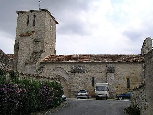 Église Villefagnan : Saint Pierre